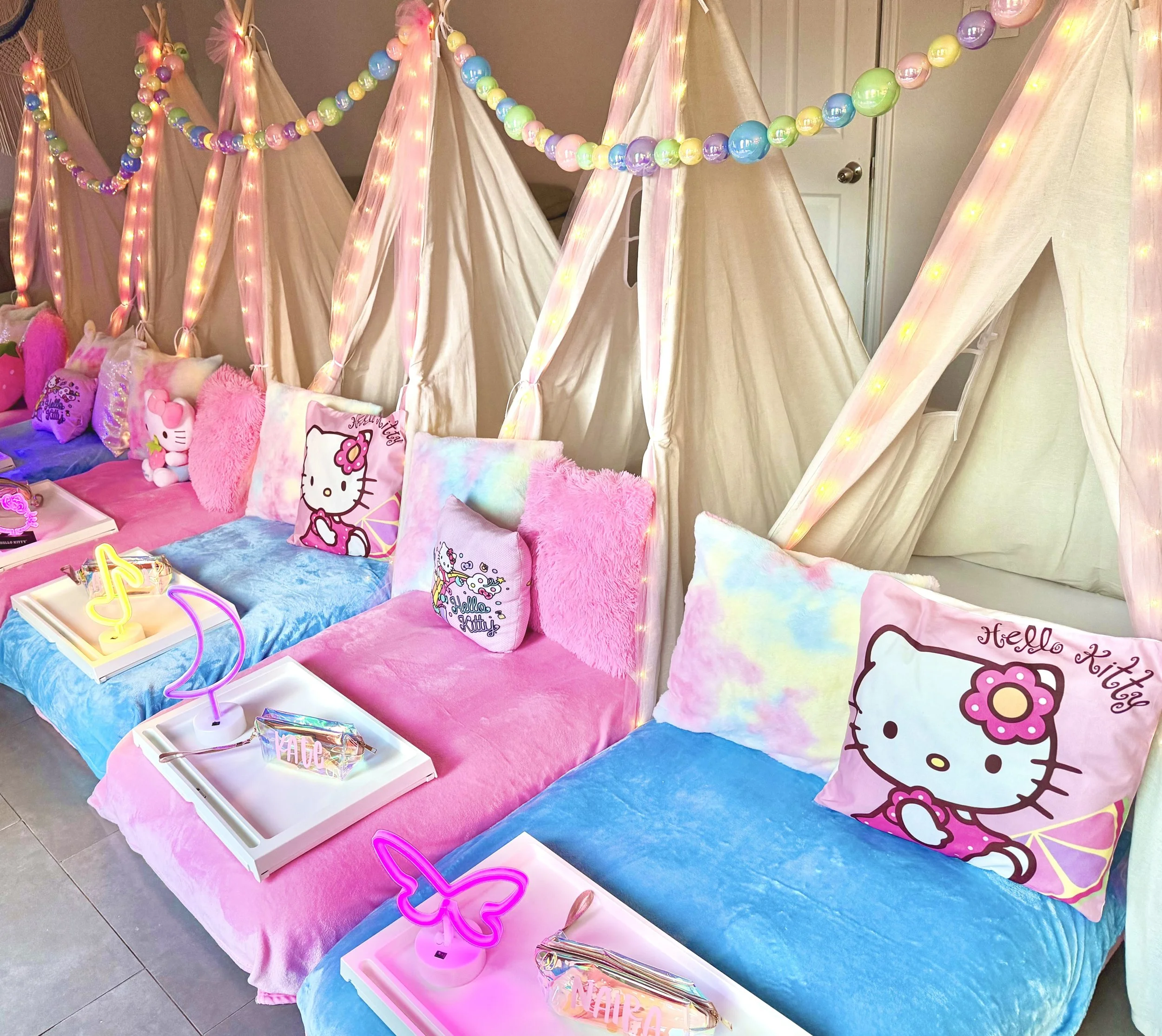 Hello Kitty.jpg