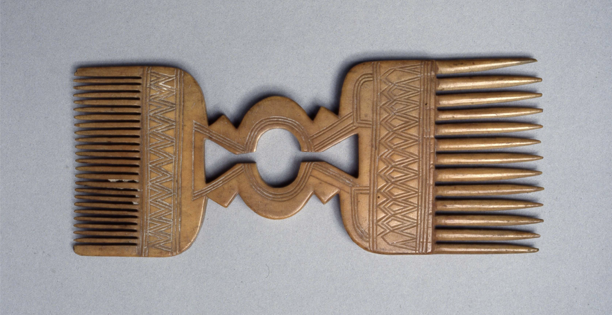 Comb, Comoro Islands, 1928. The British Museum