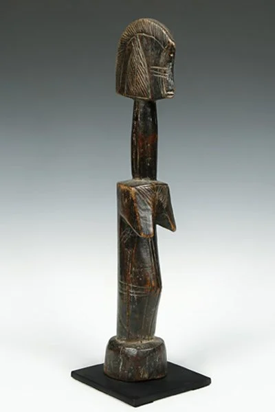 z'West African biiga doll, from the Mossi people of Burkina Faso." via https://www.beprimitive.com/blog/believing-is-magic 