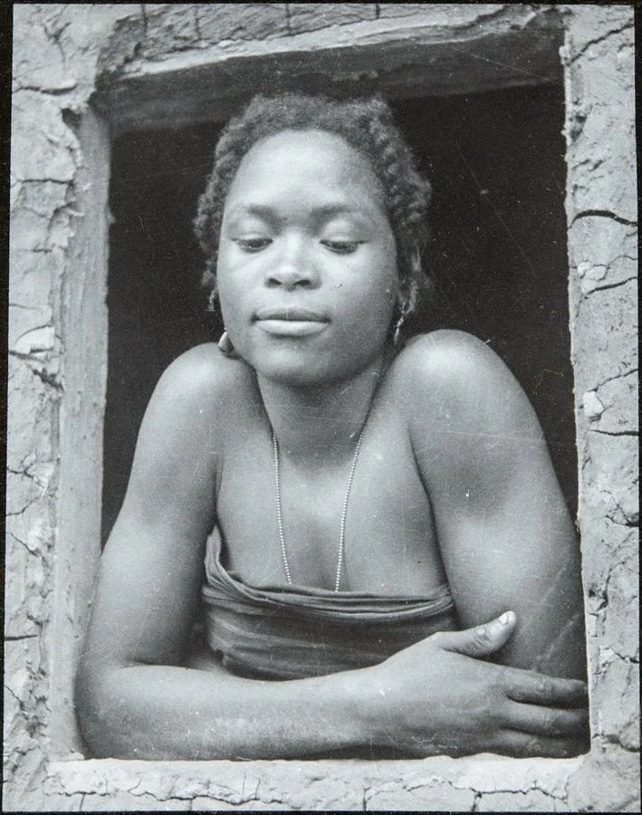 c_1930-1939 - Igbo woman,  present day eastern Nigeria.jpg