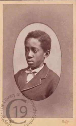 Unidentified sitter, photographed by Charles Hall of Leeds. 