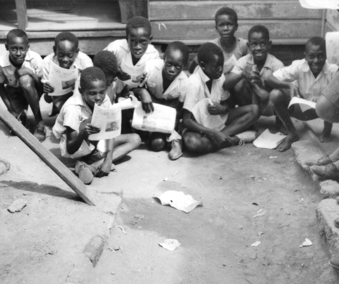 The National Archives: ref. 10/147 (9)
Jamaica, ‘Elementary School, Love Lane, Kingston’ Official Jamaican photograph
compiled by Central Office of Information. Copyright hand stamp by EO Hoppe on reverse (April 1949).