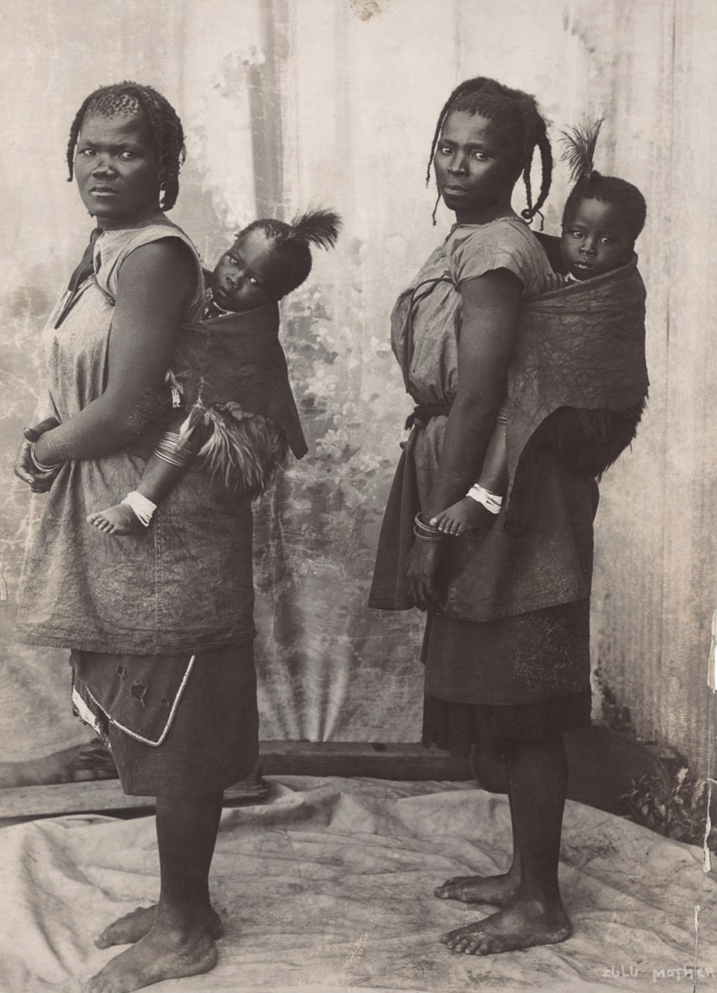 Zulu mothers [Photograph]. Art Blart. https://artblart.com/wp-content/uploads/2013/04/010_twcpress_zulumothers-web.jpg