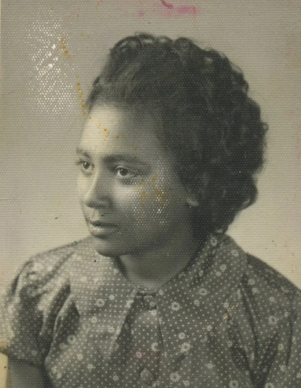 Young woman from Addis Ababa, Ethiopia.