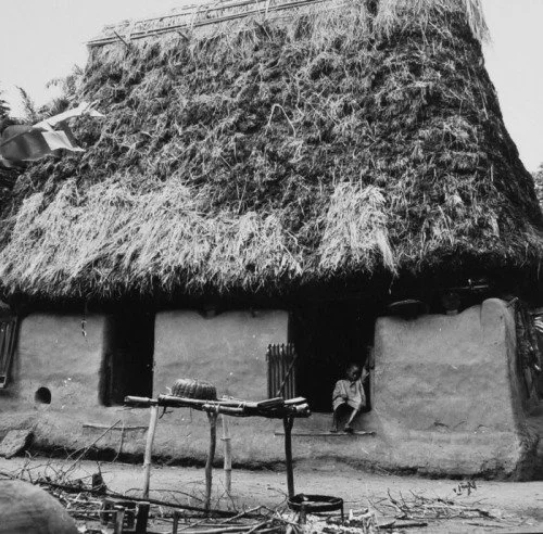 Traditional Igbo house Anambra -Ukpuru Tumblr 