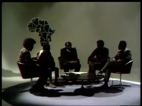 Black Journal. Episode 15 devoted to apartheid in South Africa.
Host : William Greaves & Lou House
Panelist : Charles Hamilton, Bluden Jackson, Blyden Jackson, Keorapetse, Peter Molotsi,