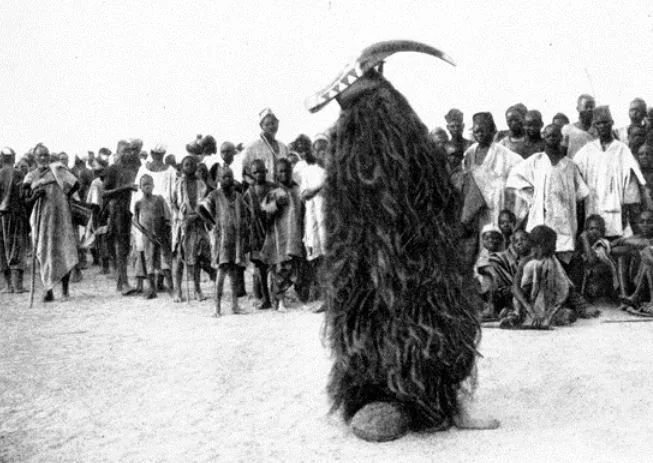 "Mossi Mask. Burkina Faso. credit : L. Frobenius (1912)", https://uk.pinterest.com/pin/826269862858424434/