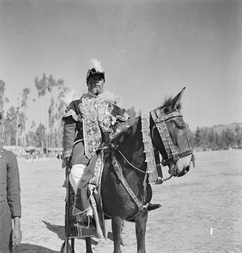 Ethiopian soldiers on horseback prepare for war against the fascist Italian army. 1936.
image credits: ati