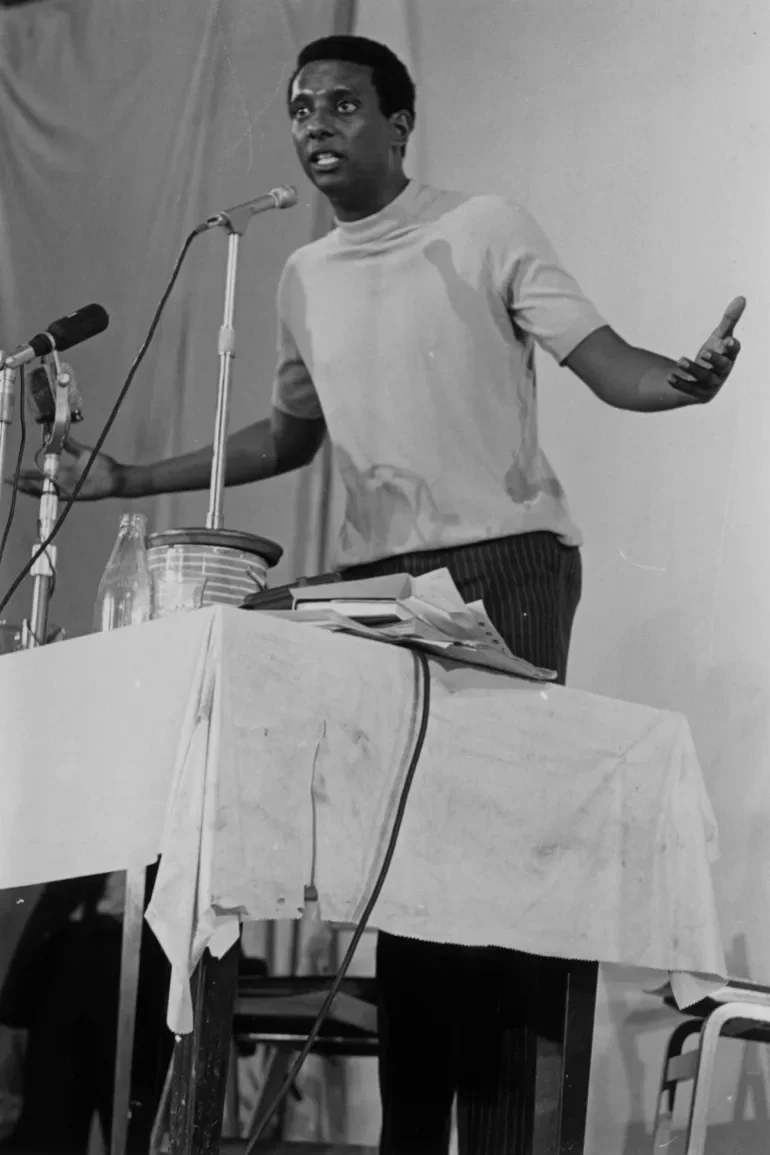 Stokely Carmichael speaks in support of Black Power at the Chalk Farm Roundhouse in London on June 25, 1967 [Serena Wadham/Keystone/Getty Images]
