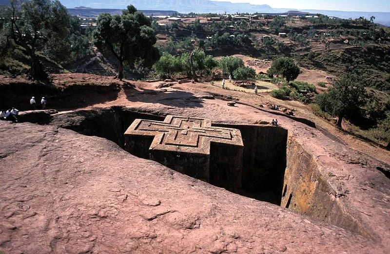 800px-Bete_Giyorgis_Lalibela_Ethiopia-2.jpg