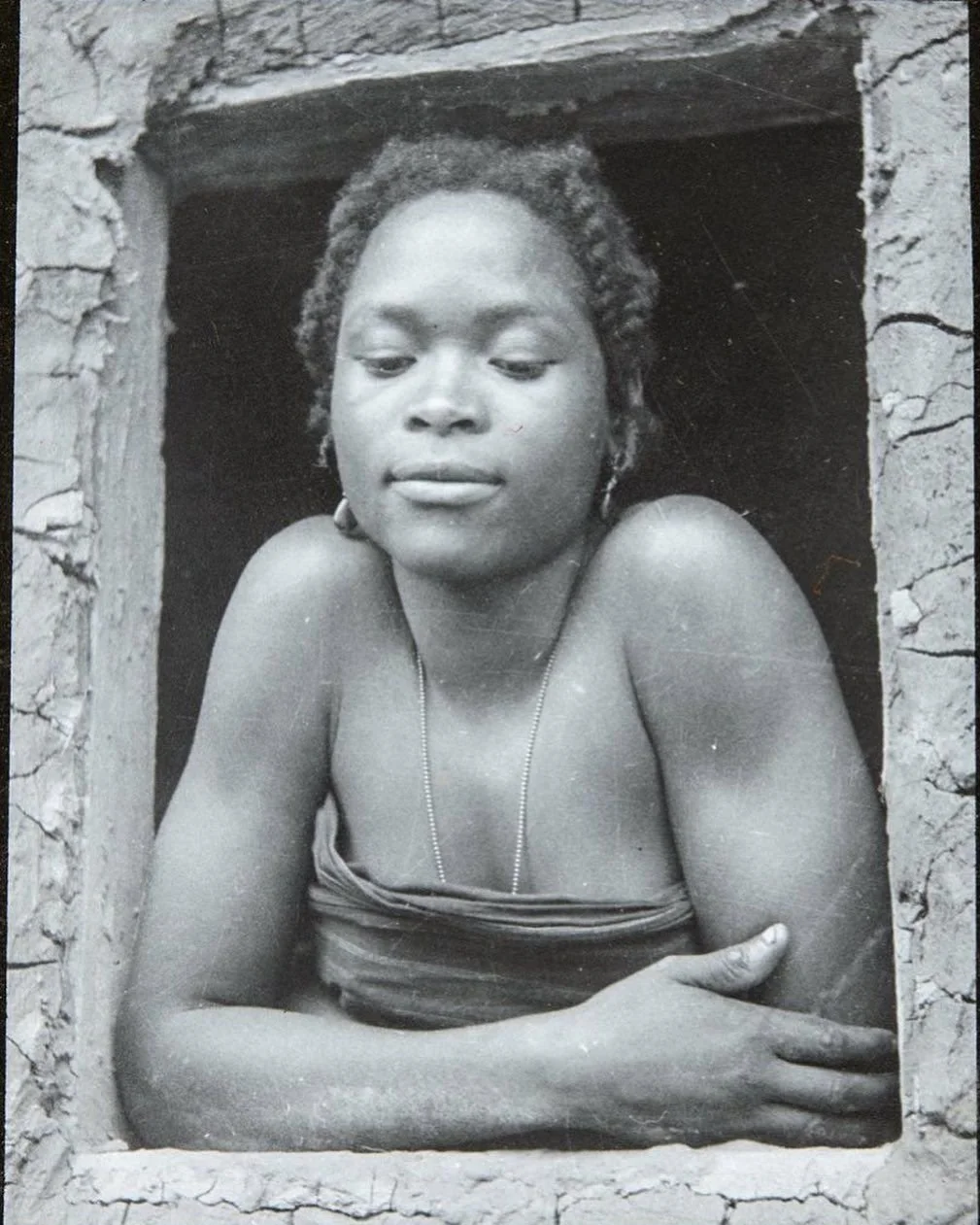 A photo of an Igbo woman from Eastern Nigeria, G. I. Jones, 1930-1939.
