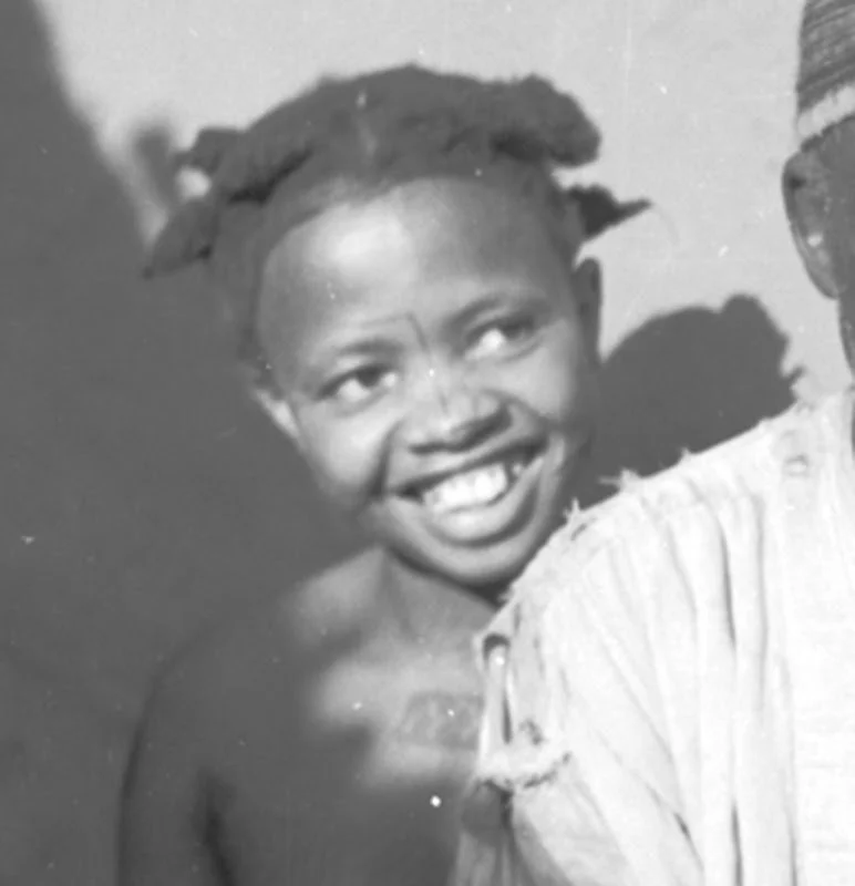 The ùrì body art of women who may be from Isuochi (as the album was labelled) [cropped].