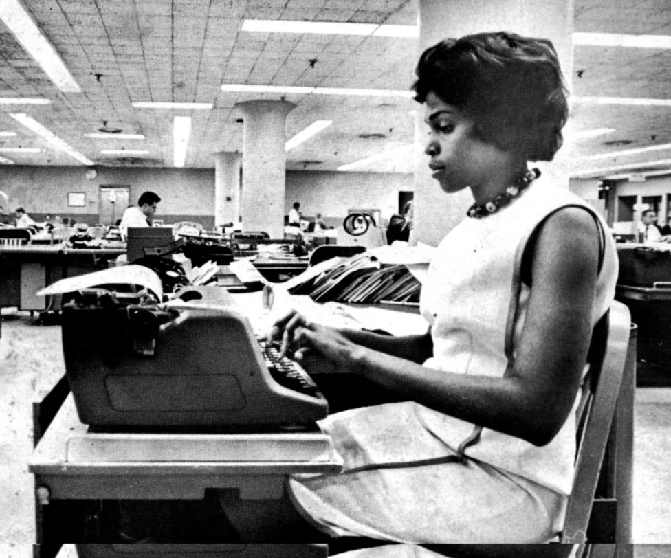 BBC News. “Dorothy Butler Gilliam: ‘I am Not a Maid, I Am a Reporter’.” Image:HARRY NALTCHAYAN, WASHINGTON POST
August 22, 2021. https://www.bbc.co.uk/news/stories-58259503