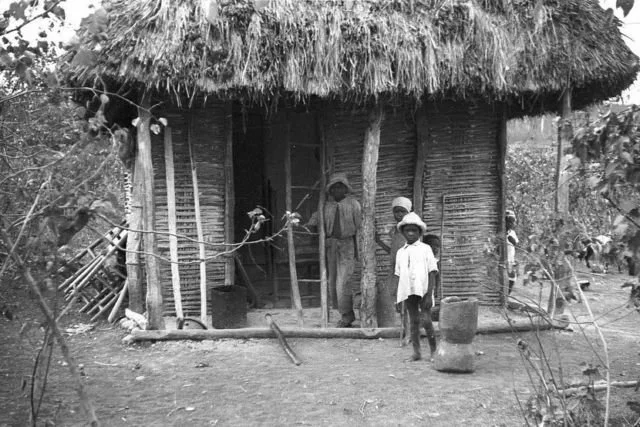 Vintage Haiti: Haiti c.1900, 1910 and 1914 – L'union Suite