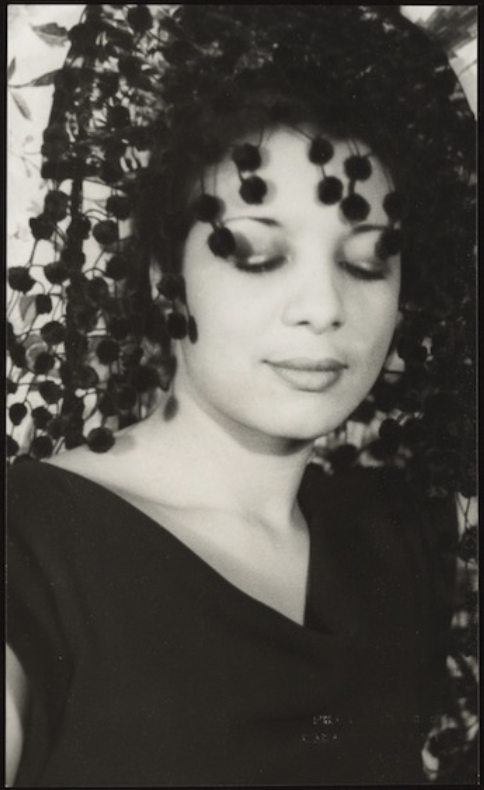 Portrait of Evelyn Dove, 1935, by Carl Van Vechten.