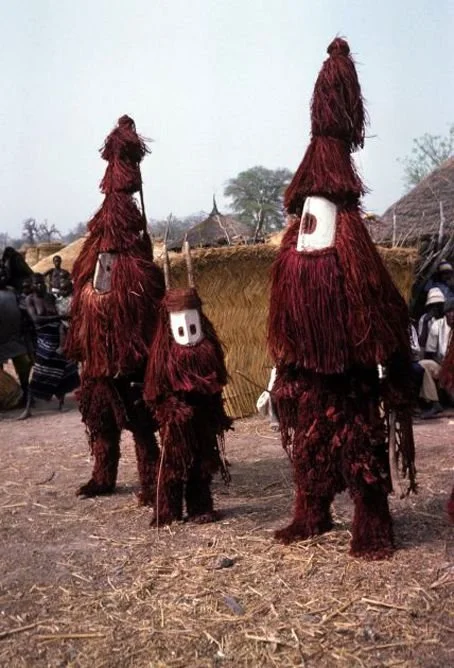 "mossi masks, Masqueraders in Guinea." via https://uk.pinterest.com/pin/826269862858424530/ 