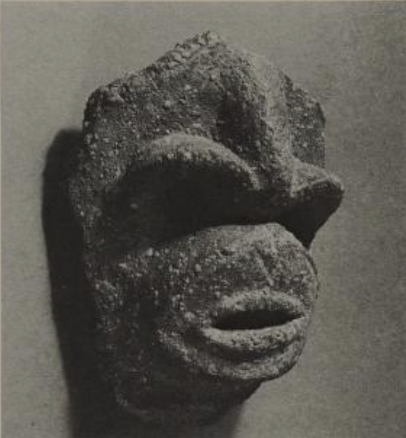 Protruding mouth on the head found at Tonga Nok retains the blocked-out from one would expect to find in wood-carving rather than terracotta and is strikingly similar to the mouth found on the piece from Yelwa p38. from Treasures of ancient Nigeria (