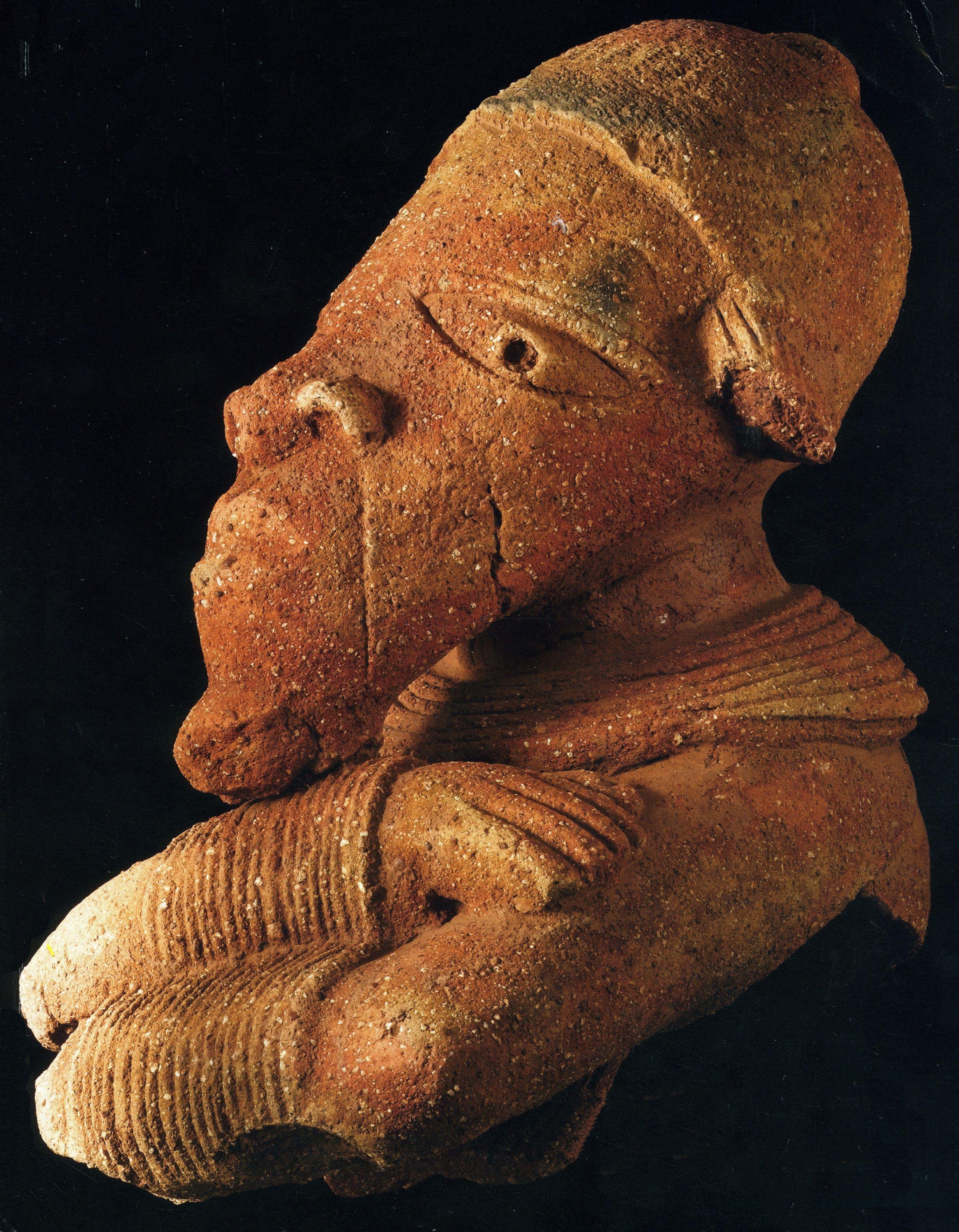 Figure. (n.d.). [Ceramic/terra-cotta]. The Van Rijn Archive of African Art (YVRA) at the Yale University Art Gallery. Yale University Open Community Collections. Retrieved https://jstor.org/stable/community.34881834