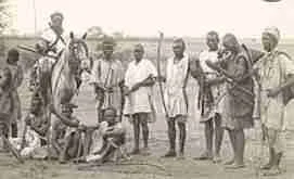 "Mossi hunters and warriors." from Mossi People: funeral rites via https://peuplesautochtones.com/peuple-mossi-rites-funeraires-copy/