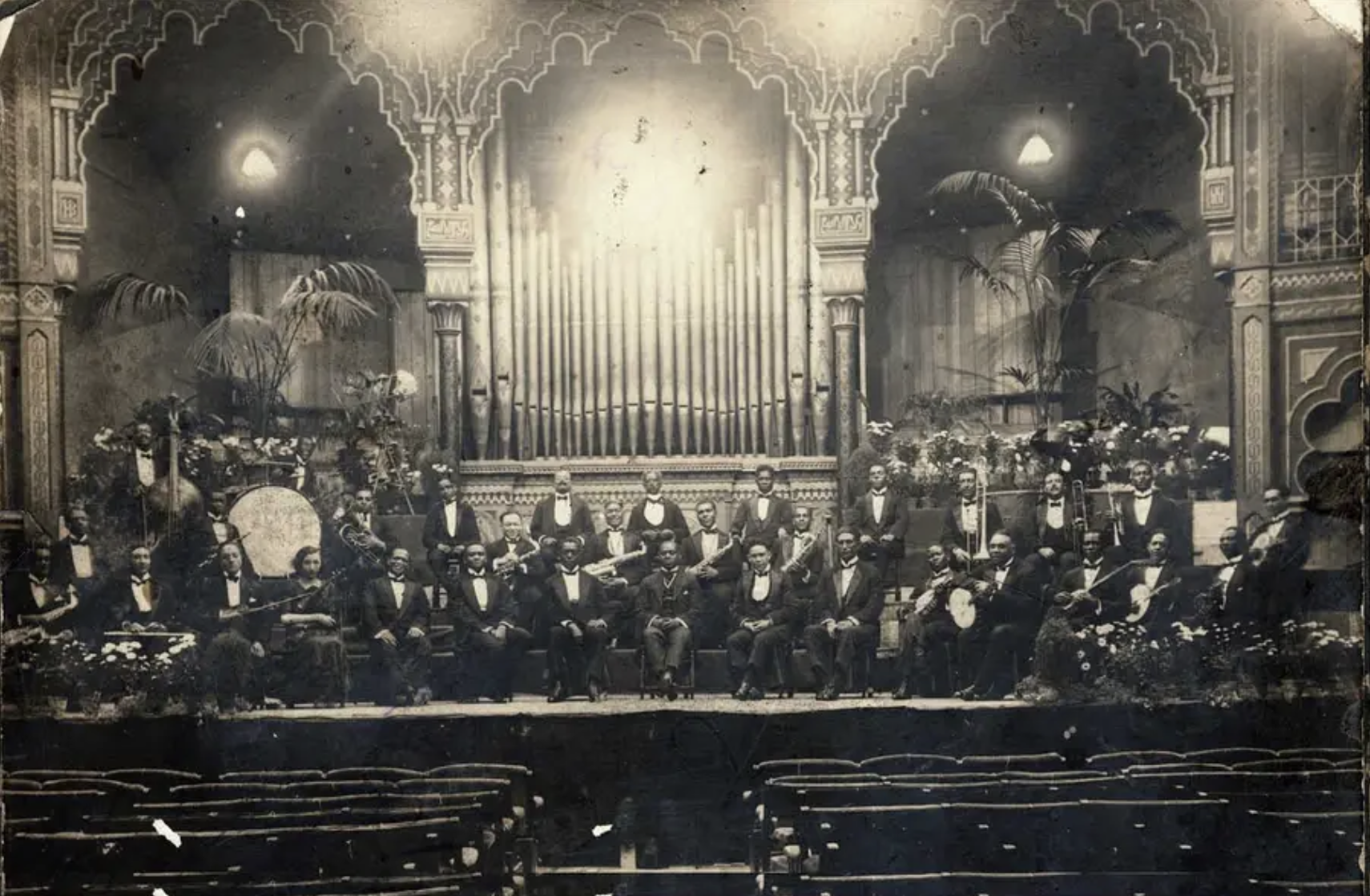 Photograph of the Southern Syncopated Orchestra at a London venue around 1920.