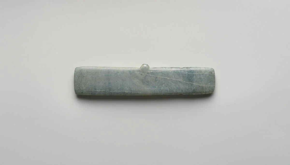 Winged pendant
Central Region artist(s)
300–800 CE