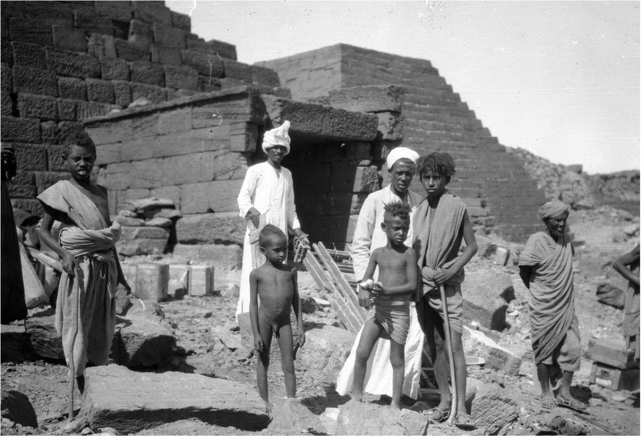 Breaking Camp at Meroe, 1906. Oriental Institute, University of Chicago. P. B740