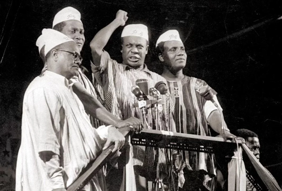 (Left to Right ) Ghana Politicians A. Casely Hayford, Komla Agbeli Gbedemah, Kwame Nkrumah, and Kojo Botsio speaking at the Ghana independence ceremonies (March 1957). Nkrumah and Botsio can be seen wearing a smock.
Mark Kauffman/The LIFE Picture.