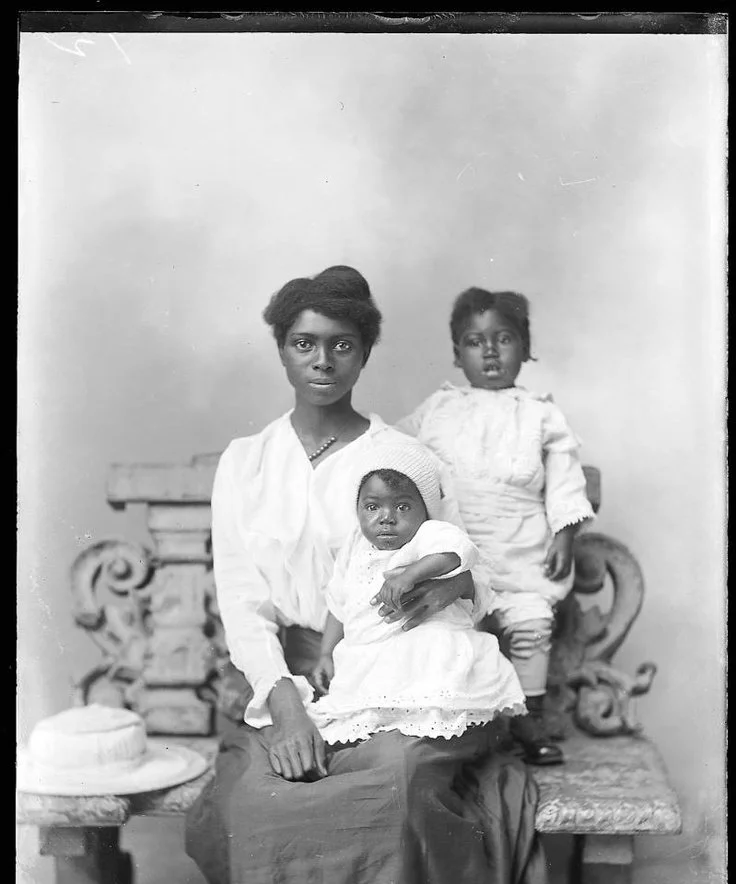 Black And White Photos, 1800s
