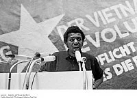 BERLIN: VIETNAM PROTEST.
American Black Panther member, Dale A. Smith, giving a speech at a rally against the American involvement in the Vietnam War, held at the Technical University in West Berlin, 17 February 1968. Full credit: Mehner - ullstein b