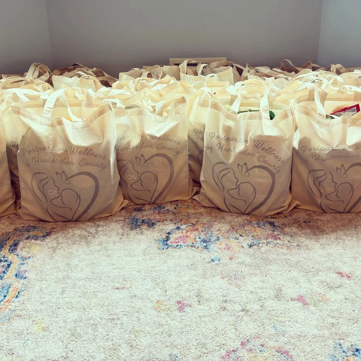 📣Community Food Giveaway🤰🏻🌽👩🏽&zwj;🍼🥫

Join us for a *FREE* community food distribution!

📍Flemington DIY
📆 THURSDAY, Nov 6 from 12-1pm
🛒1 bag per family (with children in the household) 

*Open to everyone, No sign-up, no requirements &mda