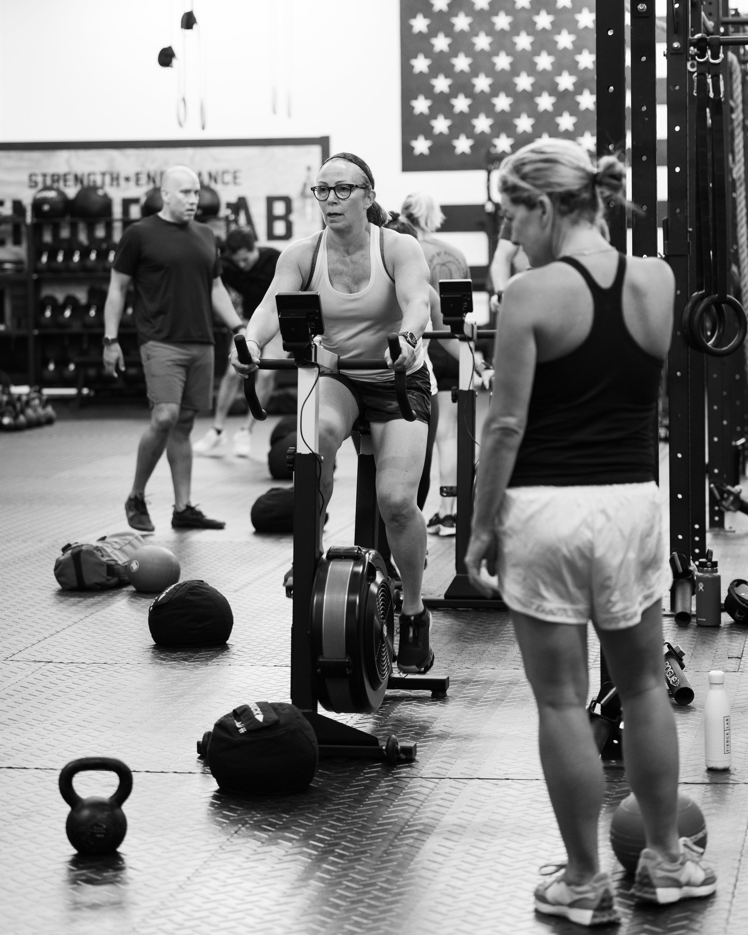 EnduraLab_Crossfit_B&W_20240810-29.jpg