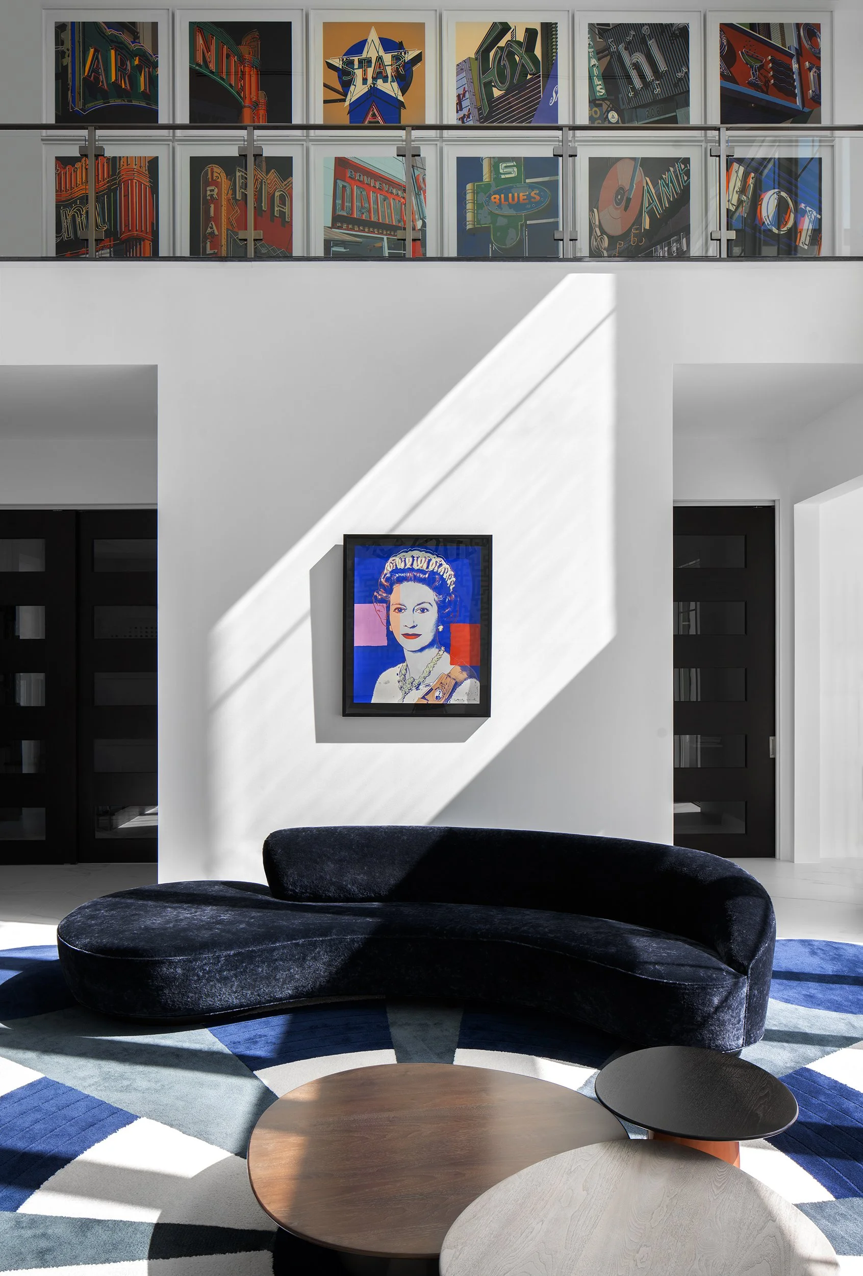 04 Rob Bowen - Bayport Residence - Living Room Warhol One Point.jpg