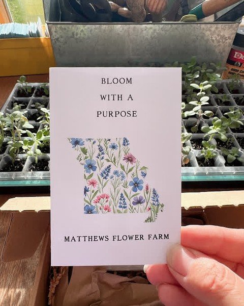 ๐ธ We've got a little gift for you! ๐ธ
To thank you for booking a photo session at Matthews Flower Farm, we're giving away beautiful seed packets to help you bring a touch of our farm home with you! ๐ผ These seeds will grow into vibrant blooms, just