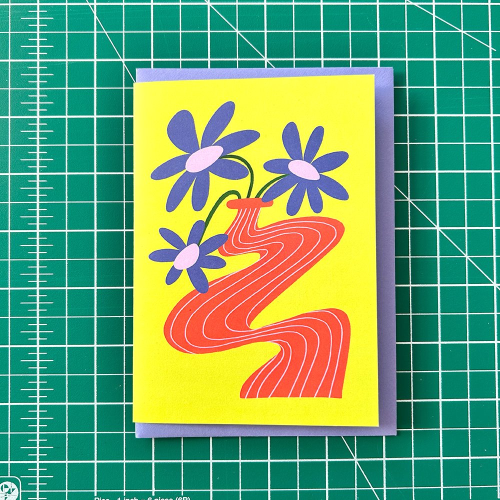 Wiggle Vase Card