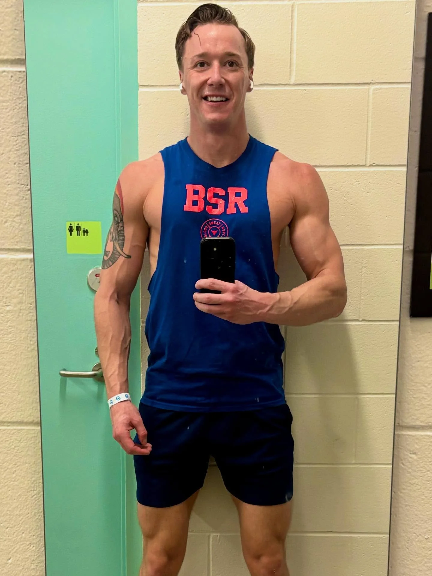 Thursday Ritual 🔥

#accountability #fullbodycircuit #preachwhatyouteach #123go #suitupandshowupforyou

🔥 1,000 calories burned
💪 New PRs on my full-body kettlebell circuits
🔄 500 total reps with mixed core-training variations

Are you looking for