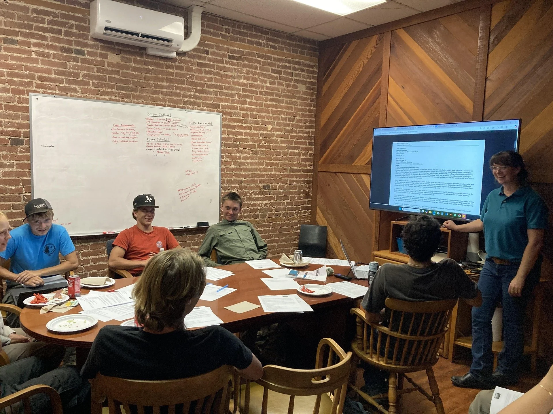 The summer is winding down, but we sure made the most of our time with the Youth Conservation Crews out of Hayfork and Weaverville! We brought the two crews together for a three-hour workshop to learn about the importance of a compelling resume, form