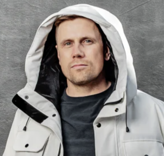 James Screen-Shot-2022-11-22-at-12.02.06-PM.png