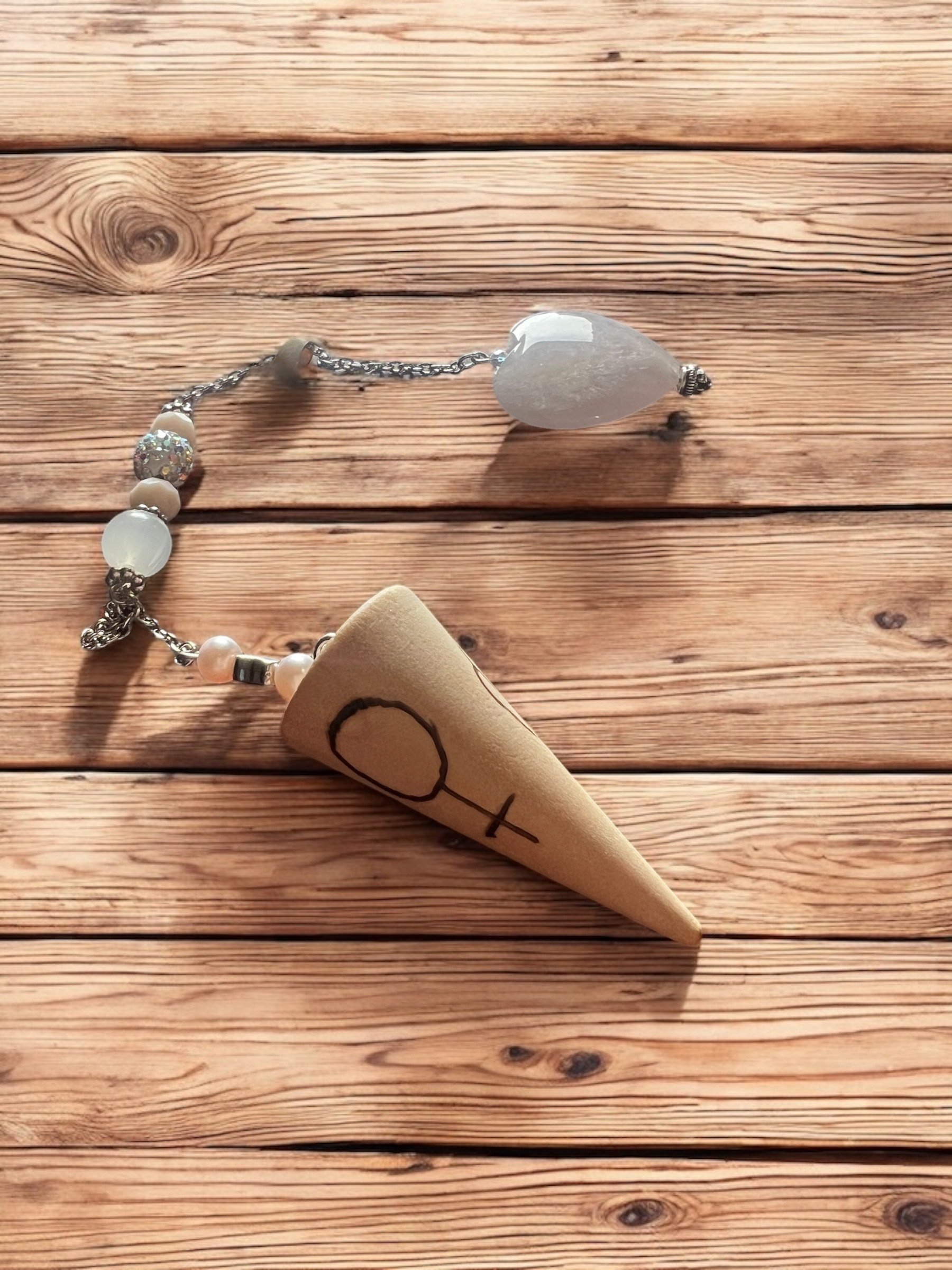 Aphrodite Pendulum