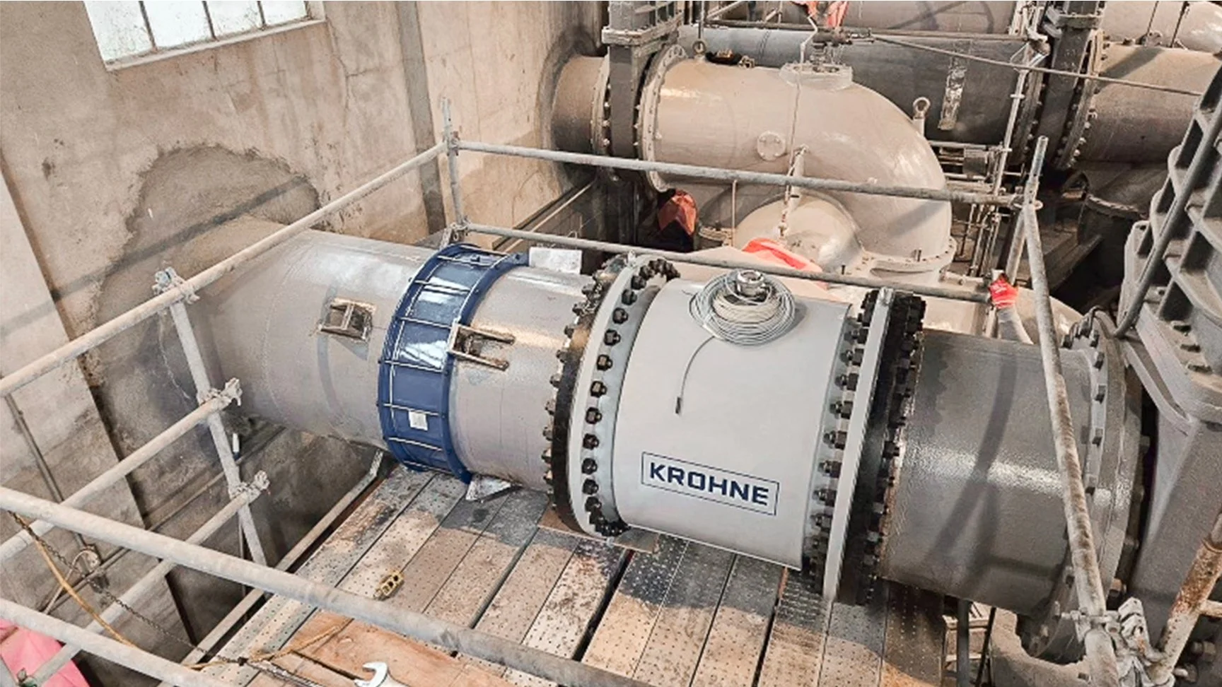 interior working machinery at tisdale pumping plant