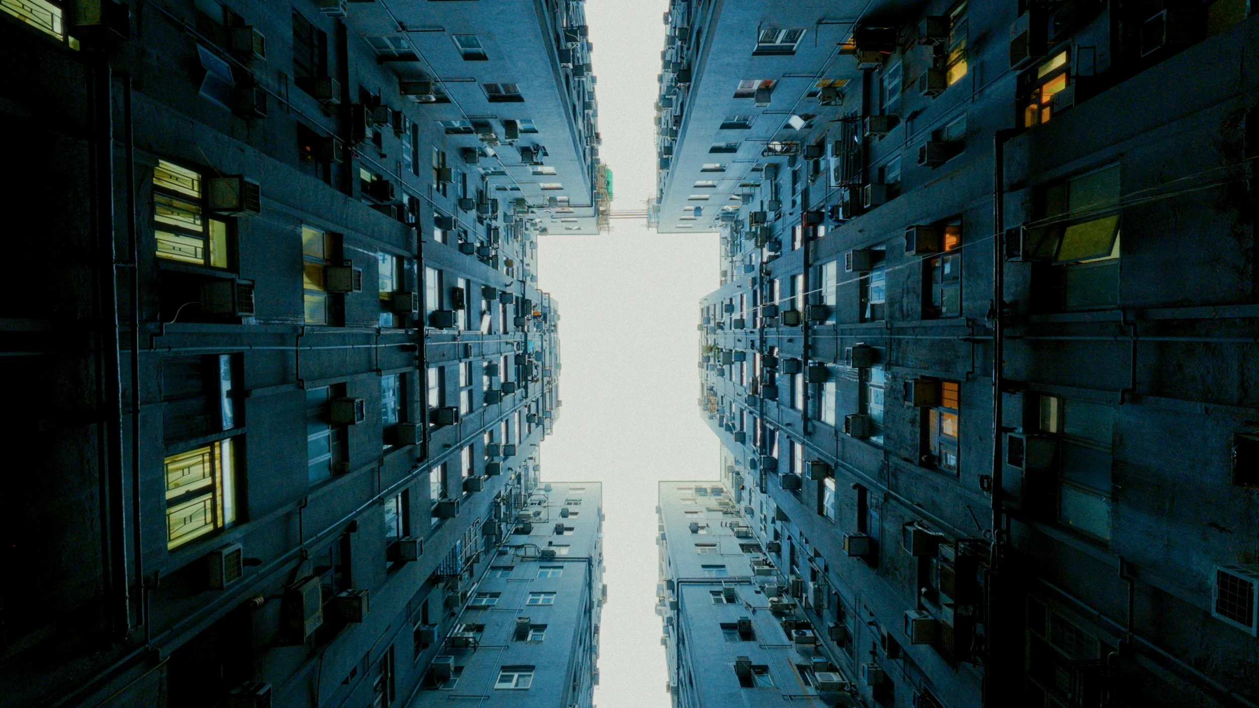 ROUGH CUT Copiar 02.00_14_45_14.Imagen fija002.jpg