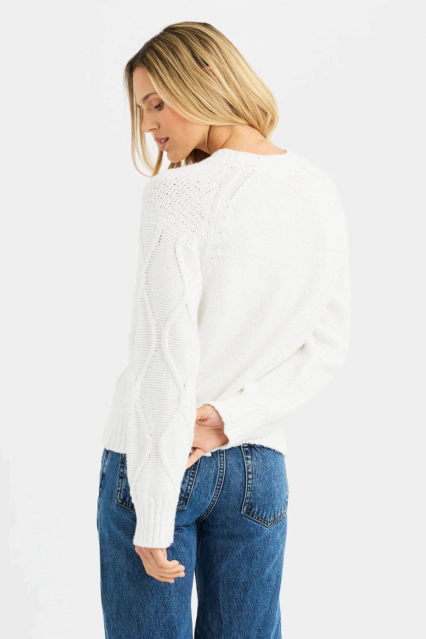 skye_crewneck2.webp