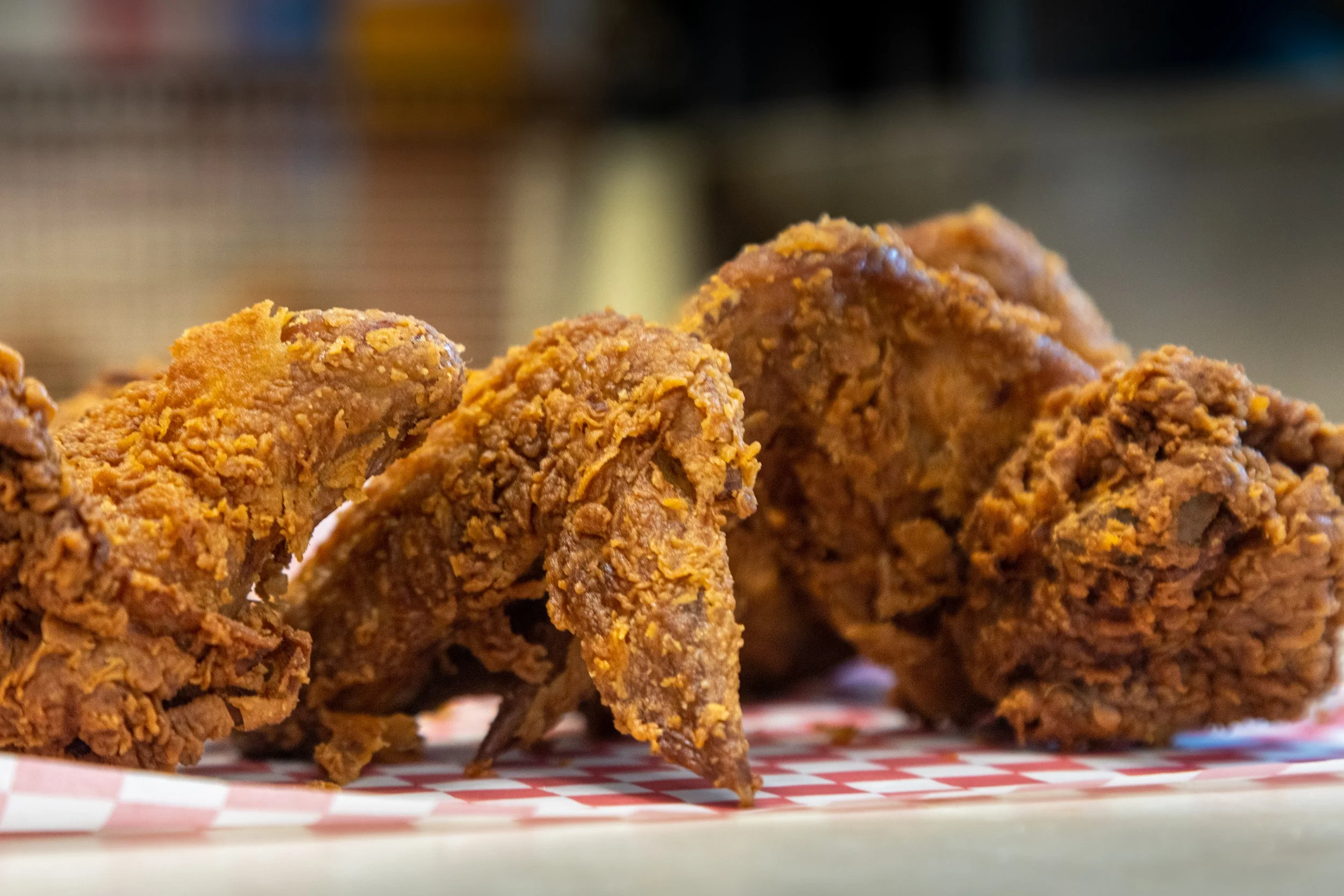Chicago Style 4-Piece Party Wings @ Lorrells Chicken Shake
