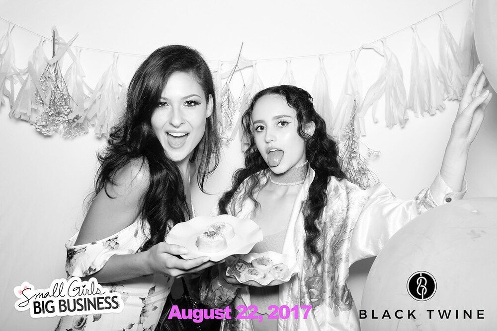RUMOR_Photo_Booth_Black_Twine_Small_Girls_Big_Business_LA-88-XL.jpg