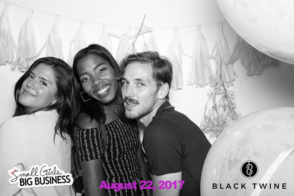 RUMOR_Photo_Booth_Black_Twine_Small_Girls_Big_Business_LA-226-XL.jpg
