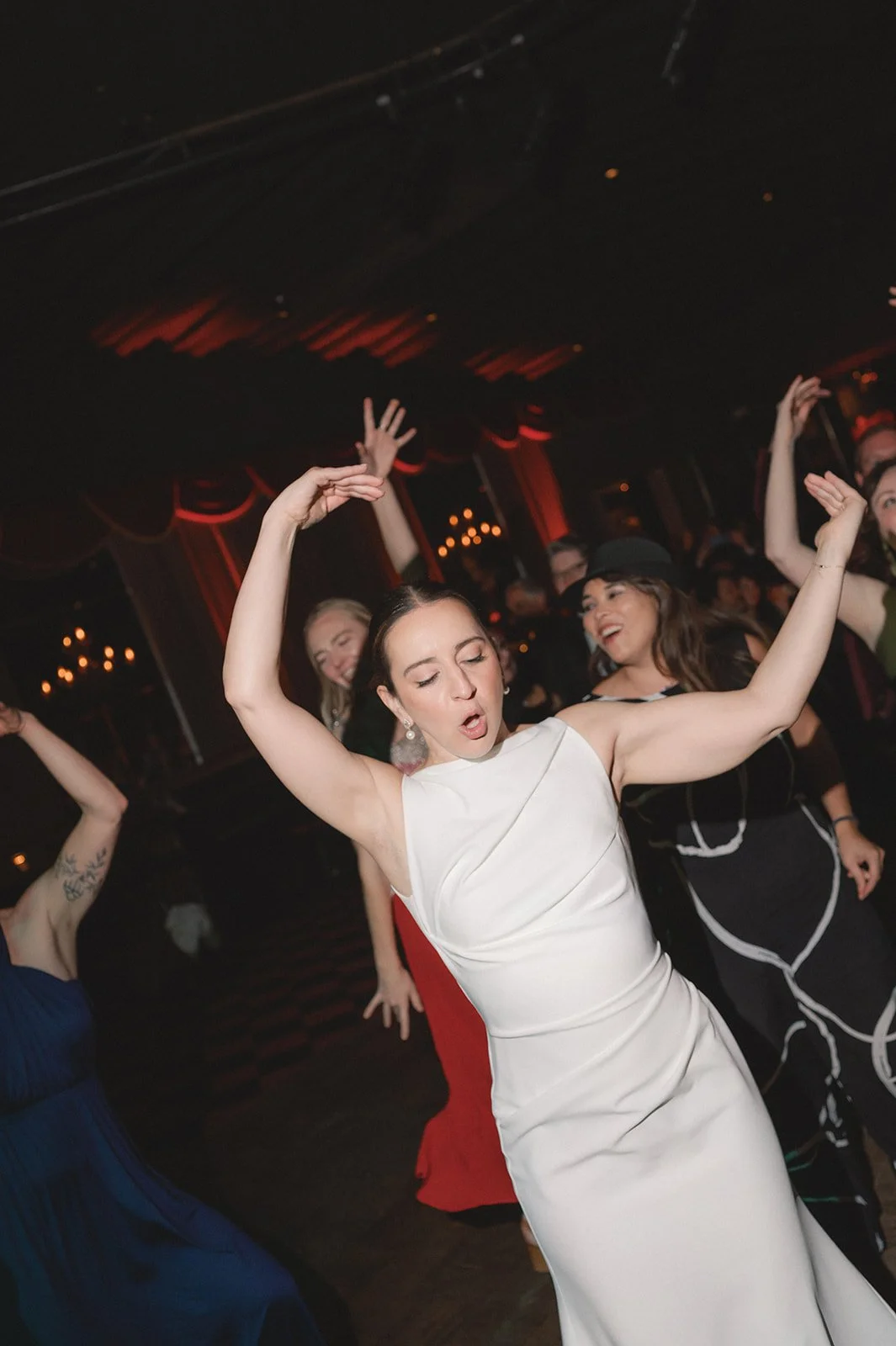 Alexandra_Michael_Bimbos_SFWedding_2025Nov1_HollyHursleyPhoto-832.jpg