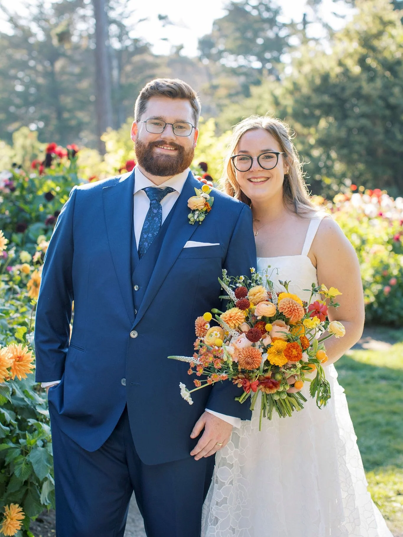 Can hardly believe it&rsquo;s been almost a year since E+R&rsquo;s beautiful Mendocino wedding! 💛✨

We&rsquo;re manifesting more florals with kalamansi, tomatoes, and produce that&rsquo;s fun and unique. 
.
.
.

Photo by @alisonyinphoto