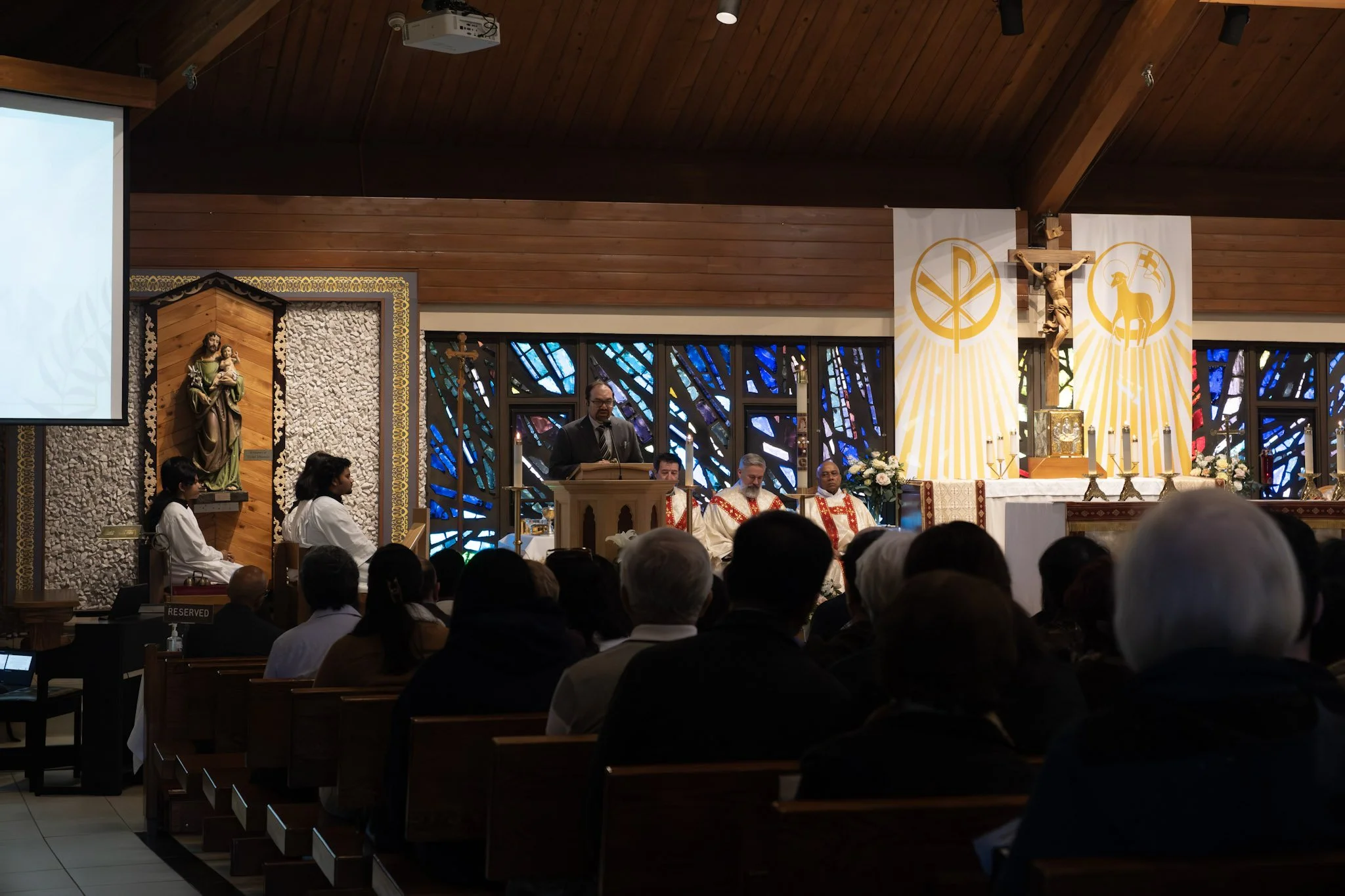 Holy-Redeemer-60th-Ann (5).jpg