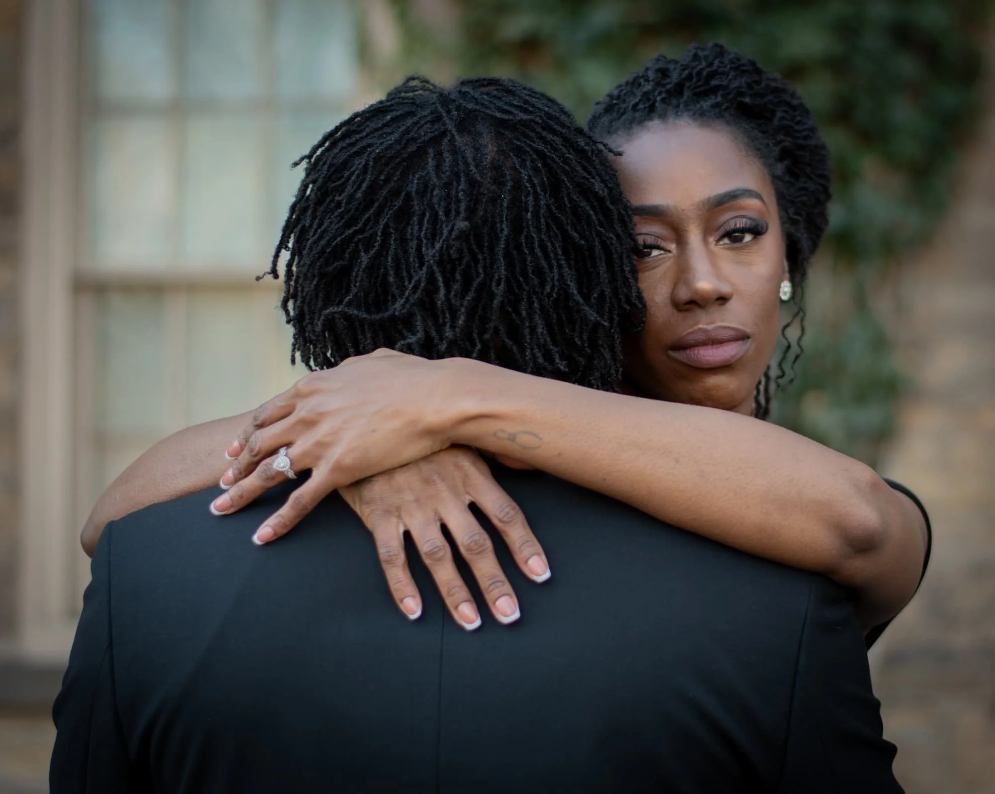 LAW-Photography-darius-engagement-man-woman-hug.jpg