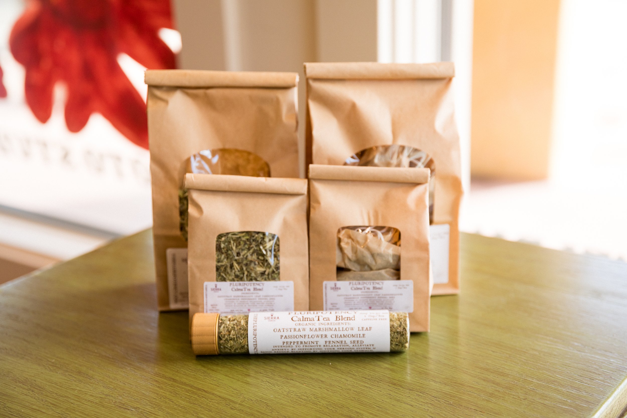CalmaTea blend group horizontal.jpg