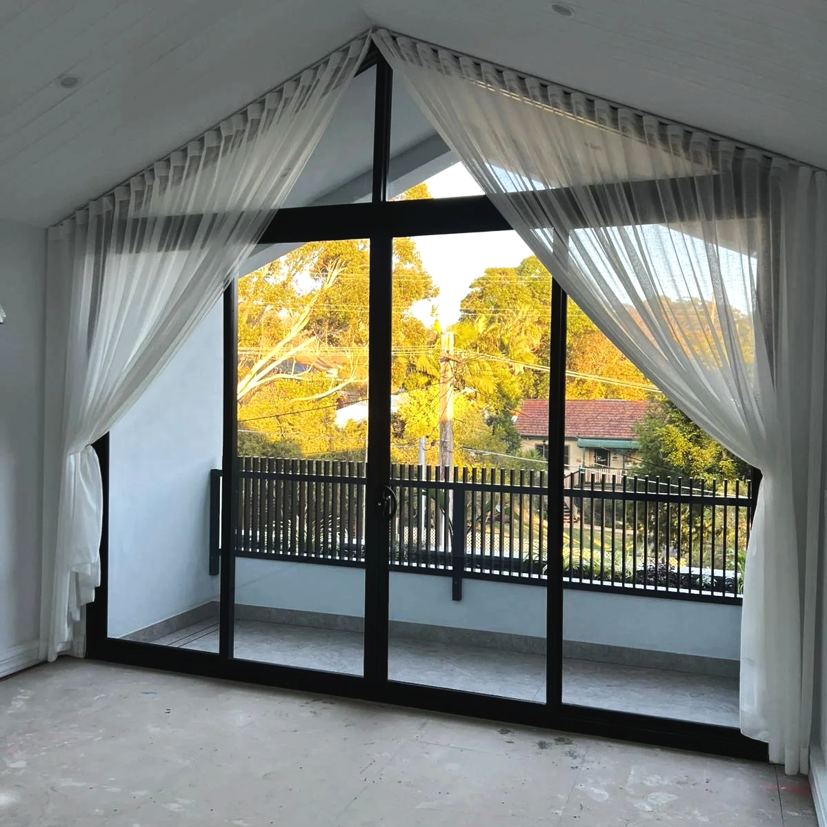 curtain.png